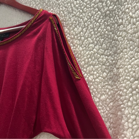 Jessica Simpson Top - Picture 2 of 4